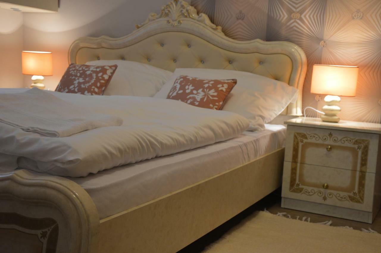 My-Lord Luxapartman Eger Ngoại thất bức ảnh