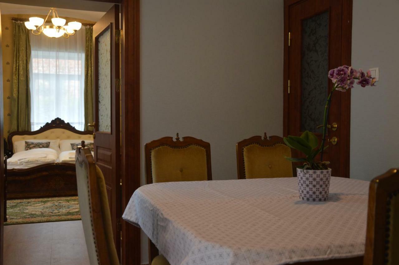 My-Lord Luxapartman Eger Ngoại thất bức ảnh