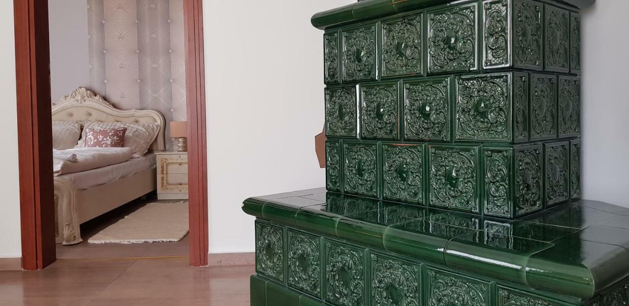 My-Lord Luxapartman Eger Ngoại thất bức ảnh