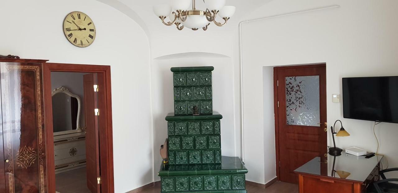 My-Lord Luxapartman Eger Ngoại thất bức ảnh