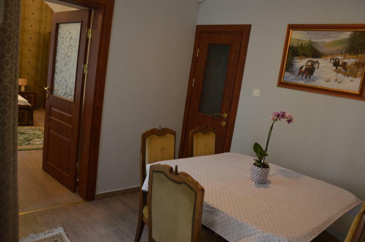 My-Lord Luxapartman Eger Ngoại thất bức ảnh