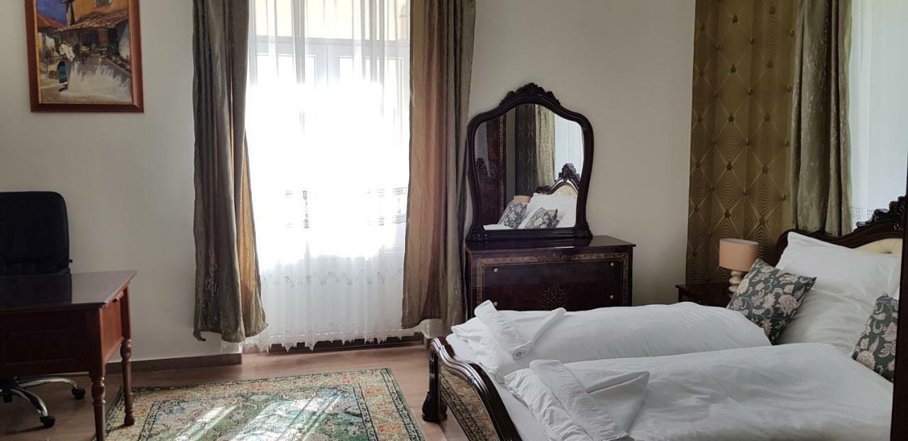 My-Lord Luxapartman Eger Ngoại thất bức ảnh