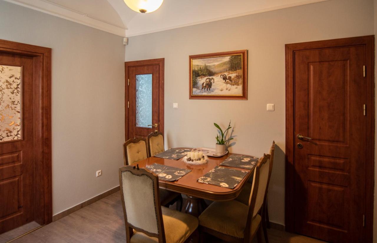 My-Lord Luxapartman Eger Ngoại thất bức ảnh